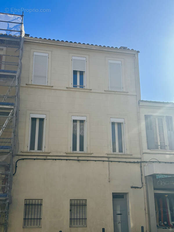 Appartement à MARSEILLE-3E