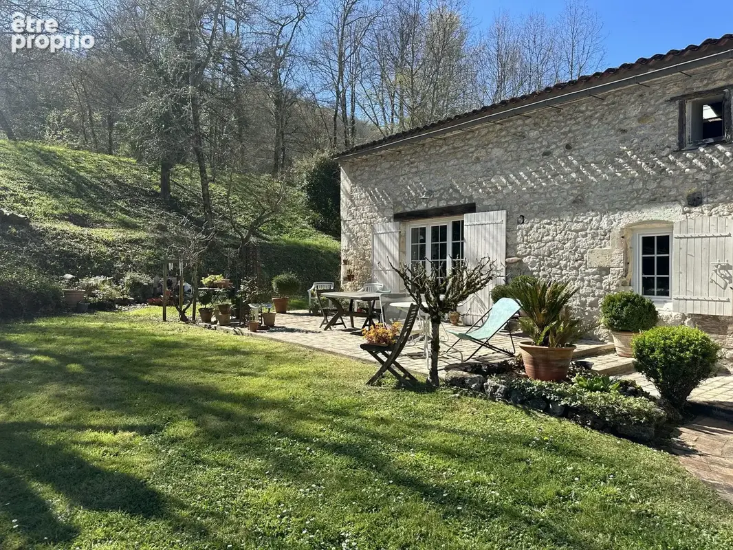 Maison 8 pièces 300 m² à vendre à Eynesse (33220) - photo 2