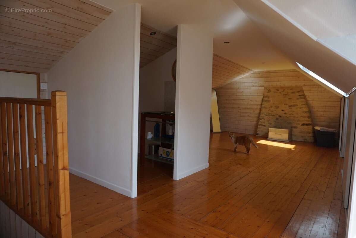 Maison à MALGUENAC