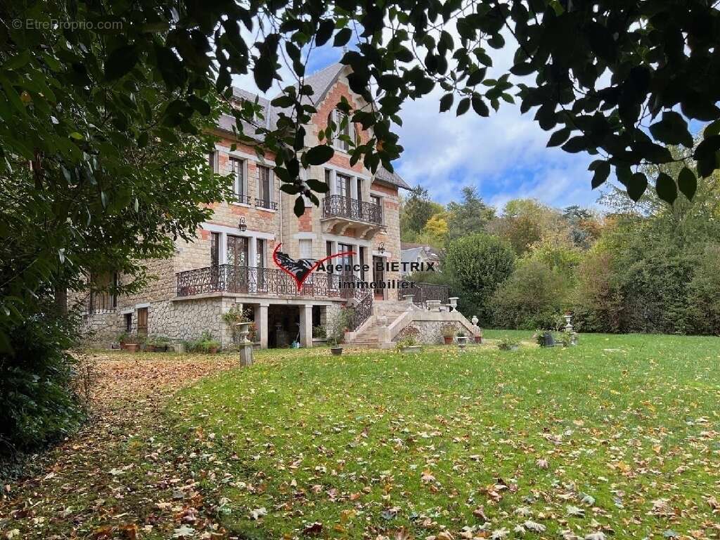 Maison 433 m² à Parmain  - photo 18