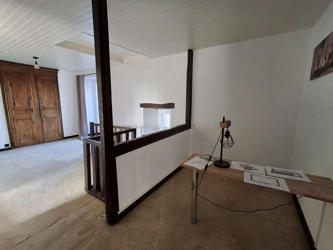 Maison à SAINT-VINCENT-STERLANGES