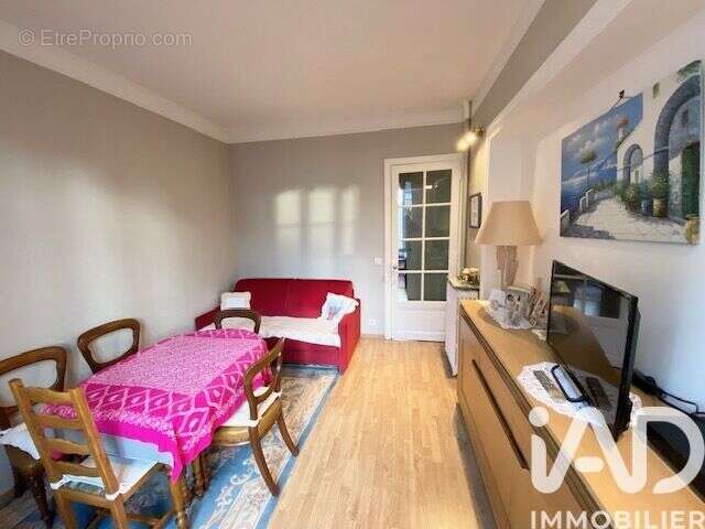 Photo 2 - Appartement à LA GARENNE-COLOMBES