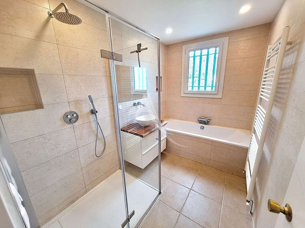 Jolie maison spacieuse, 4 chambres, au calme - photo 8