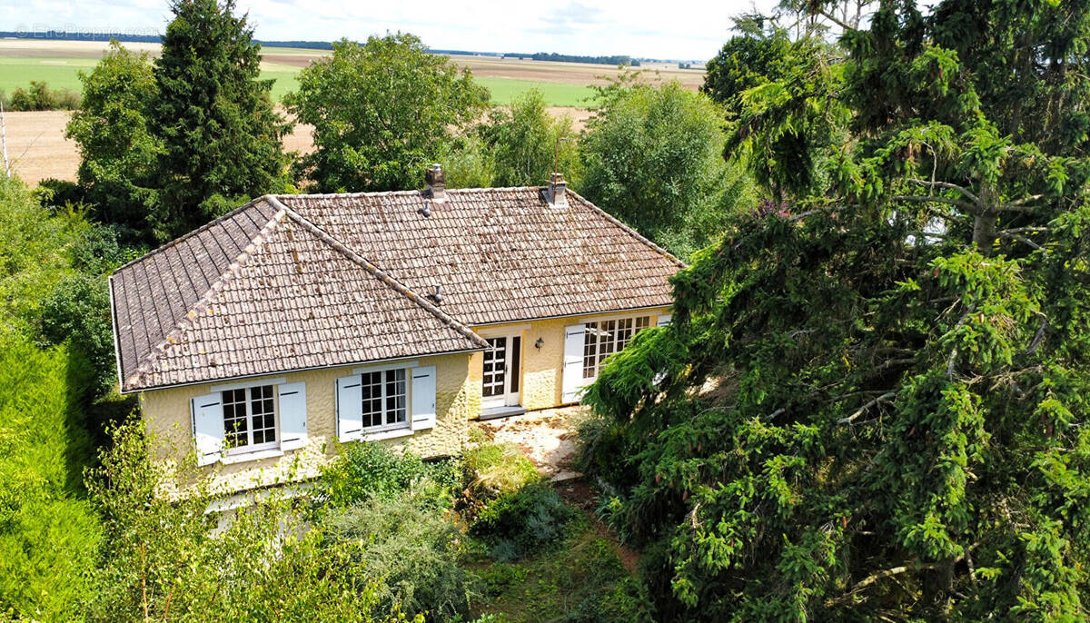 Maison à SAINT-GERMAIN-LE-GAILLARD