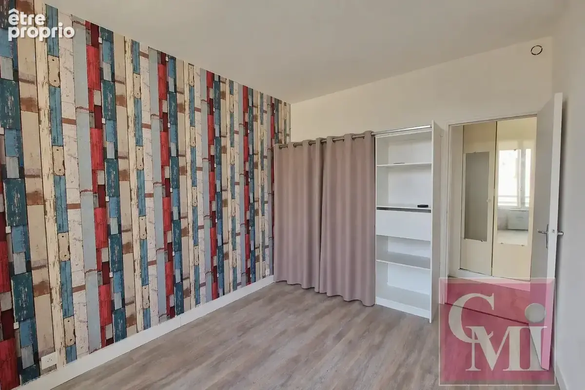 Appartement type F2 avec garage et parking. - photo 5