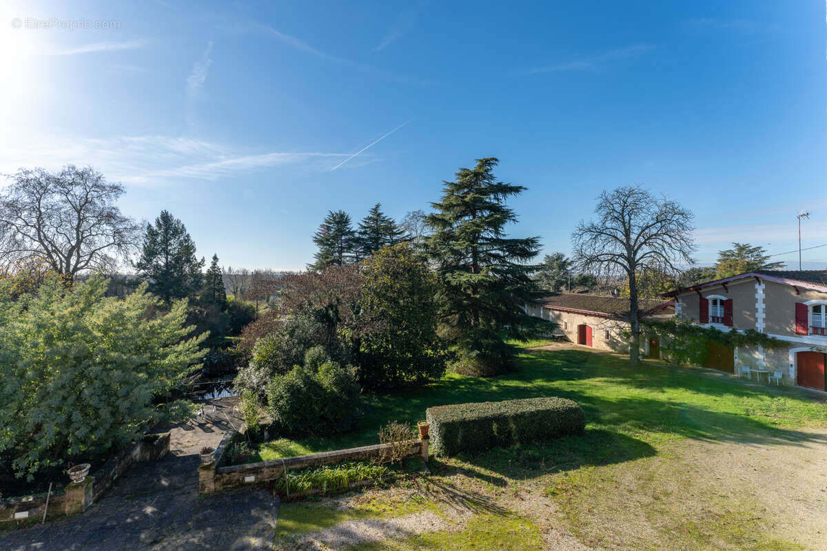 Maison à LESTIAC-SUR-GARONNE