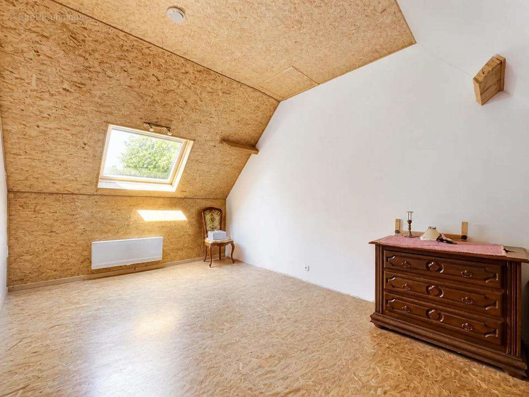 Maison de 5 pièces de 223 m² à Ligny-le-Ribault - photo 15