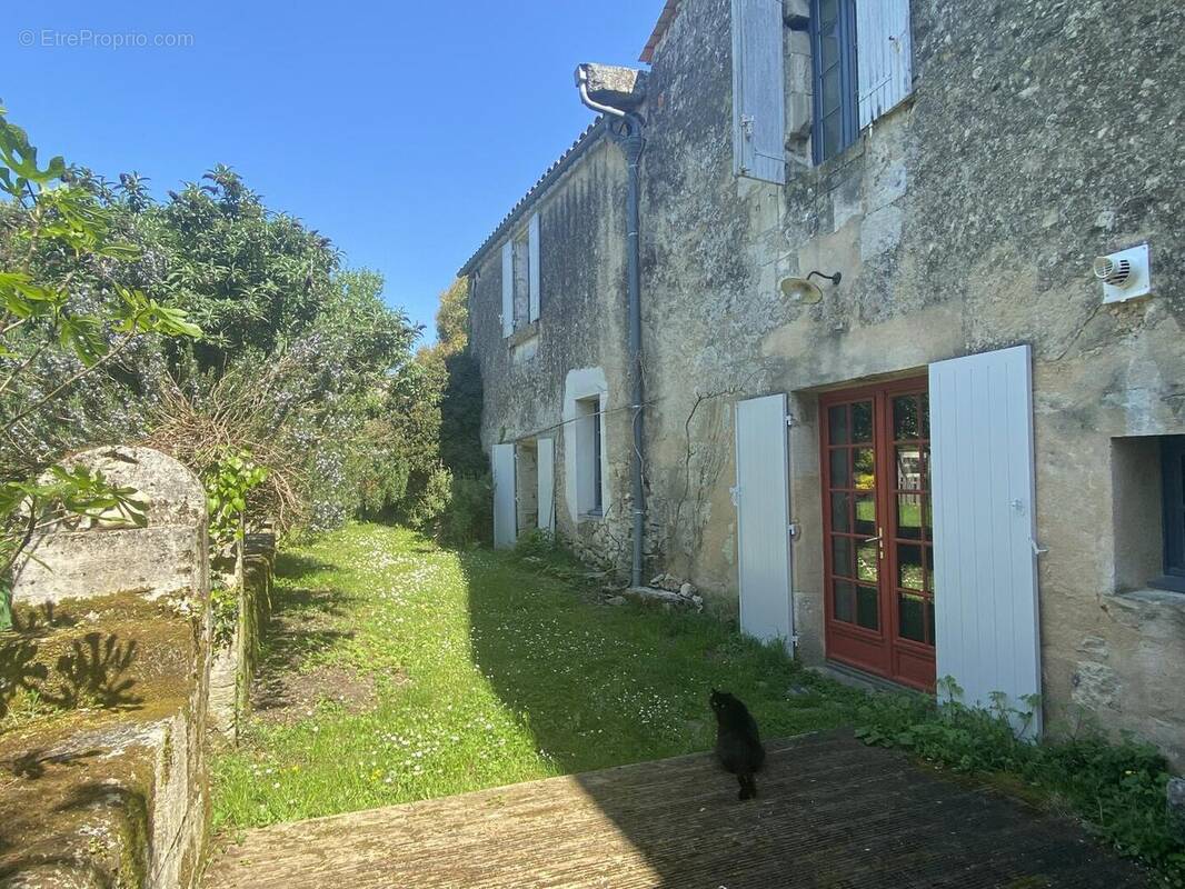 CA72A36FE9ED4D148C79407AFE7CC5AF - Maison à LIBOURNE