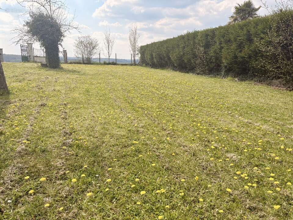 Terrain 710 m² à Atur  - photo 2
