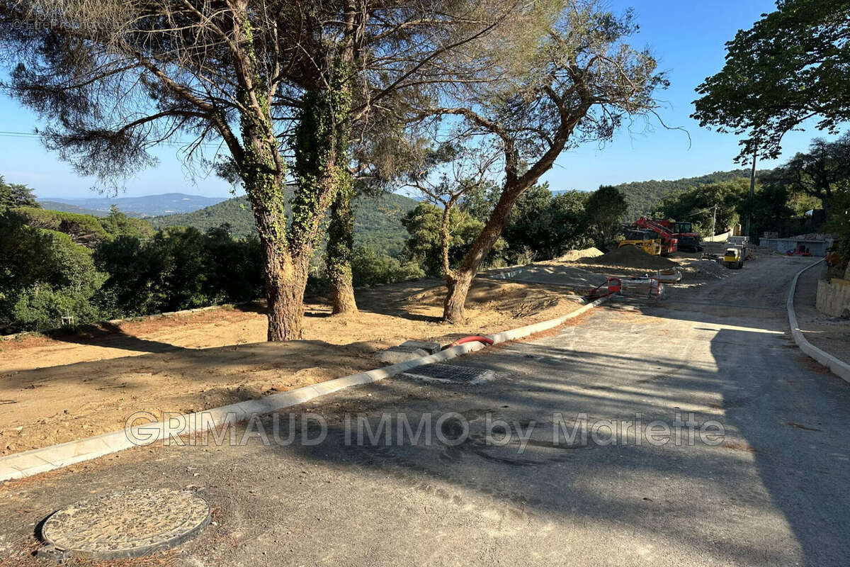 Terrain à La Garde-Freinet  - photo 4