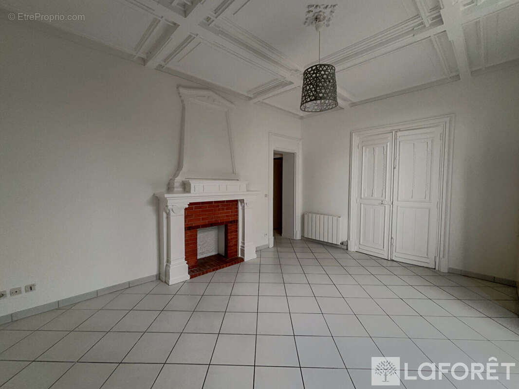 Appartement à SAINT-REMY-LES-CHEVREUSE