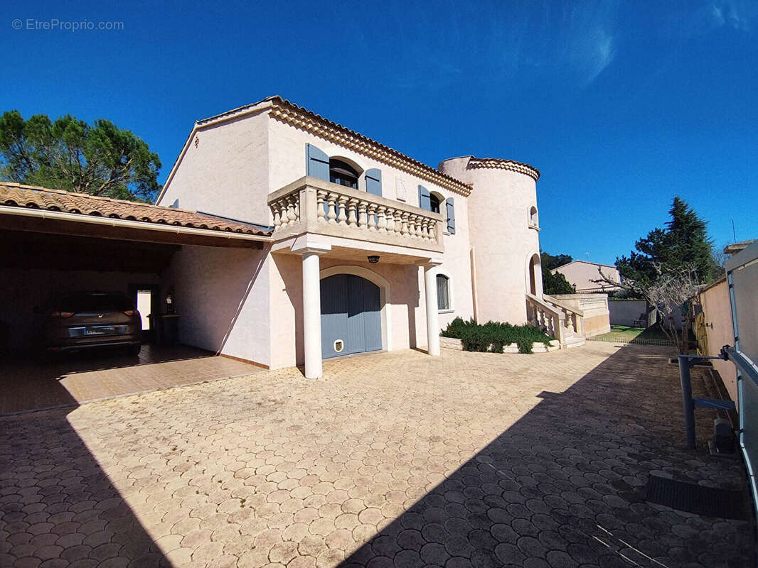 Maison à LES ANGLES