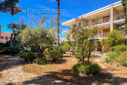 Appartement à SAINT-CYR-SUR-MER