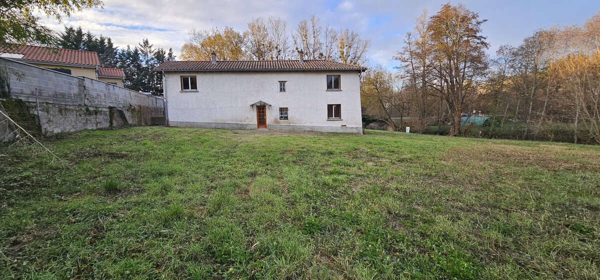 Maison à GUEREINS