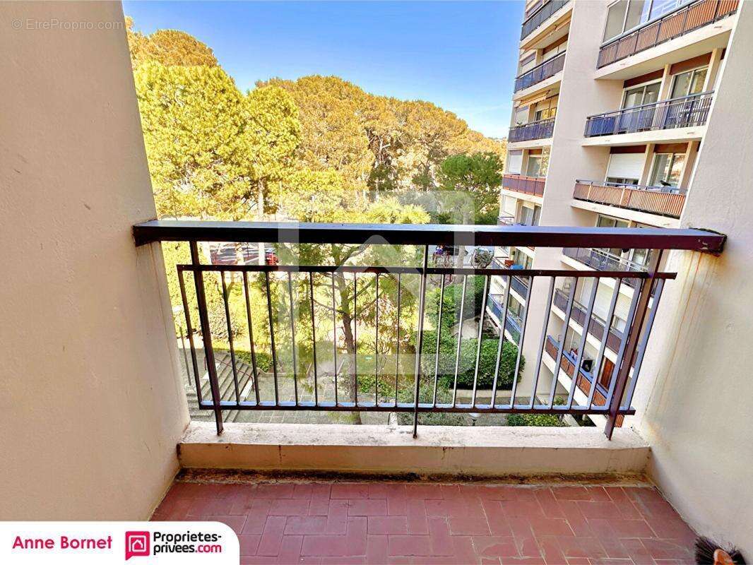 Appartement à LE CANNET