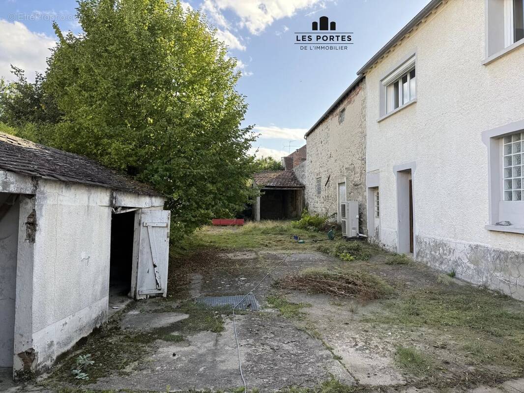 Maison à CHAMPCUEIL