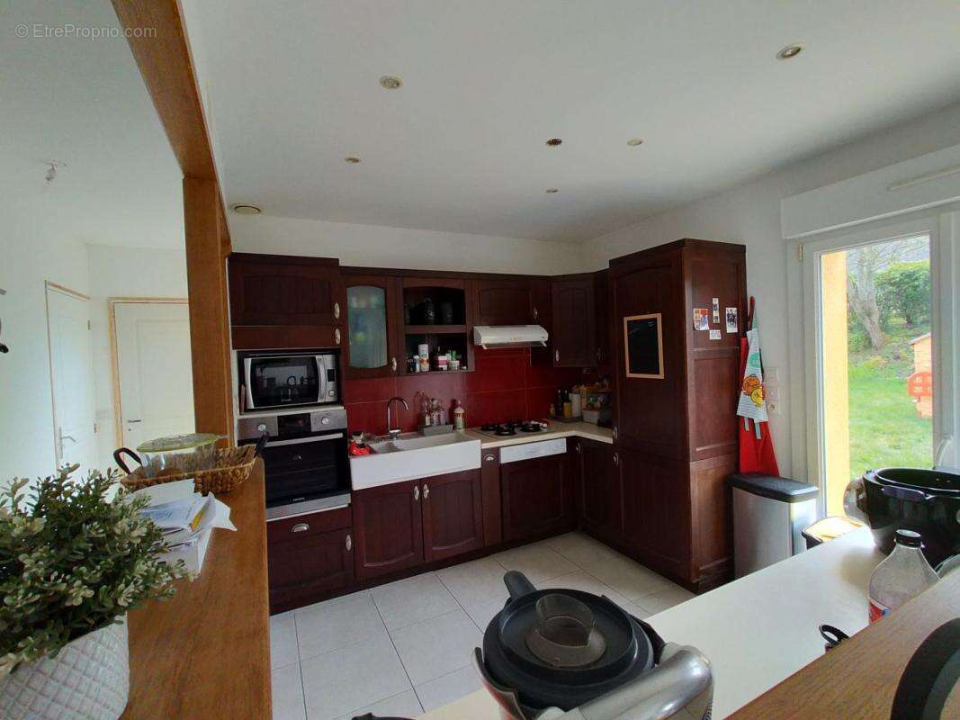 Maison à VILLAINES-LA-JUHEL