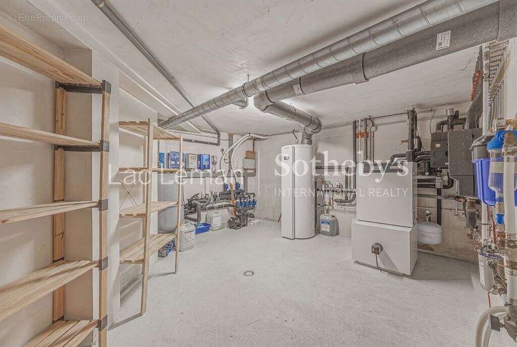 Maison à CHENS-SUR-LEMAN