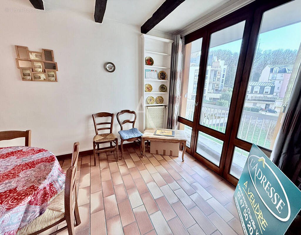 Appartement à CHAVILLE