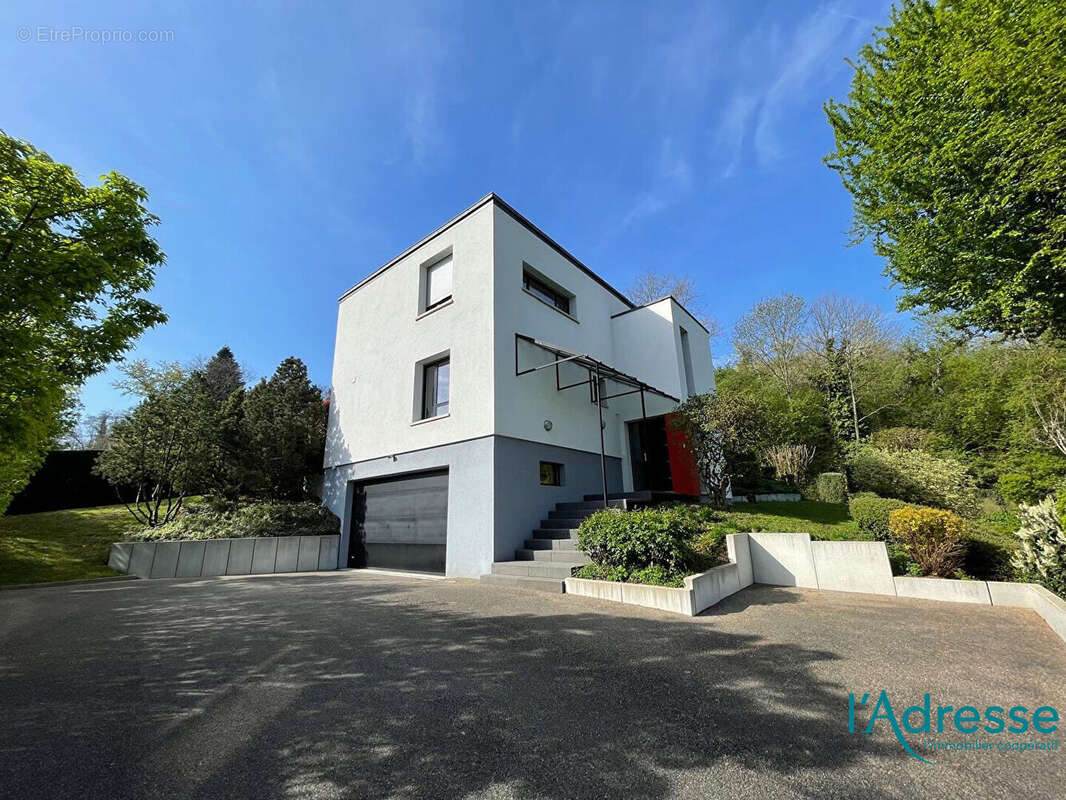 Maison à SOULTZ-HAUT-RHIN