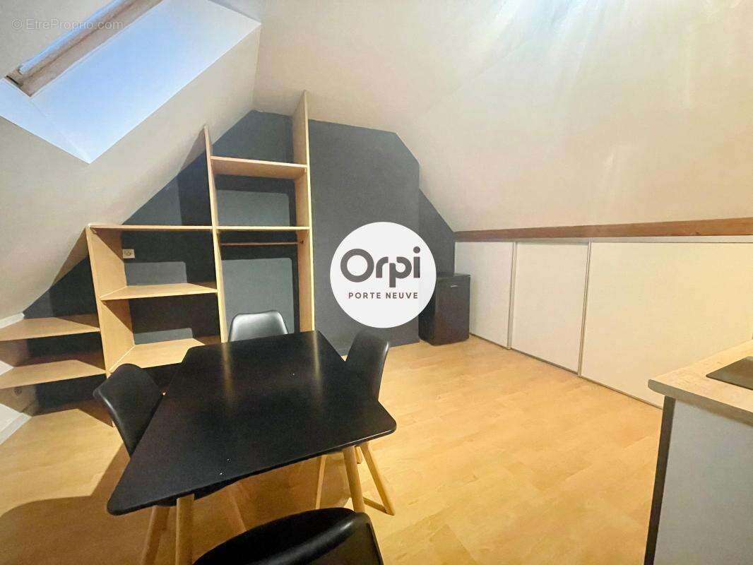 Appartement à SAINT-MARTIN-BOULOGNE