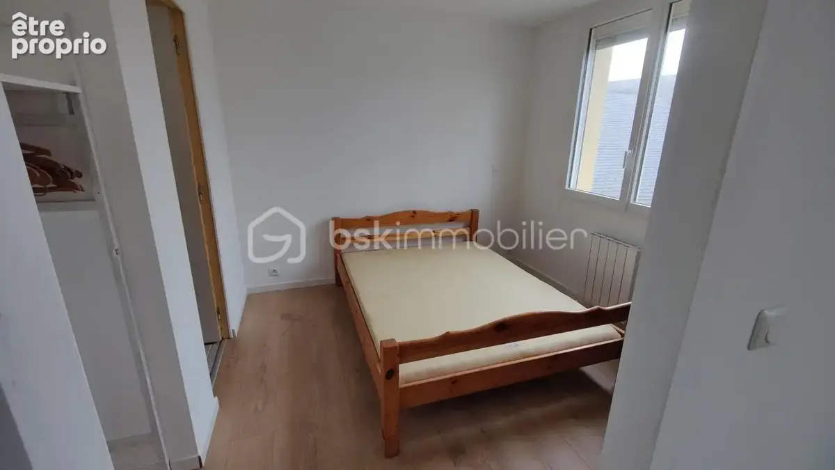 Radenac immeuble pour investisseur divisé en deux logements et un local professionnel - photo 13