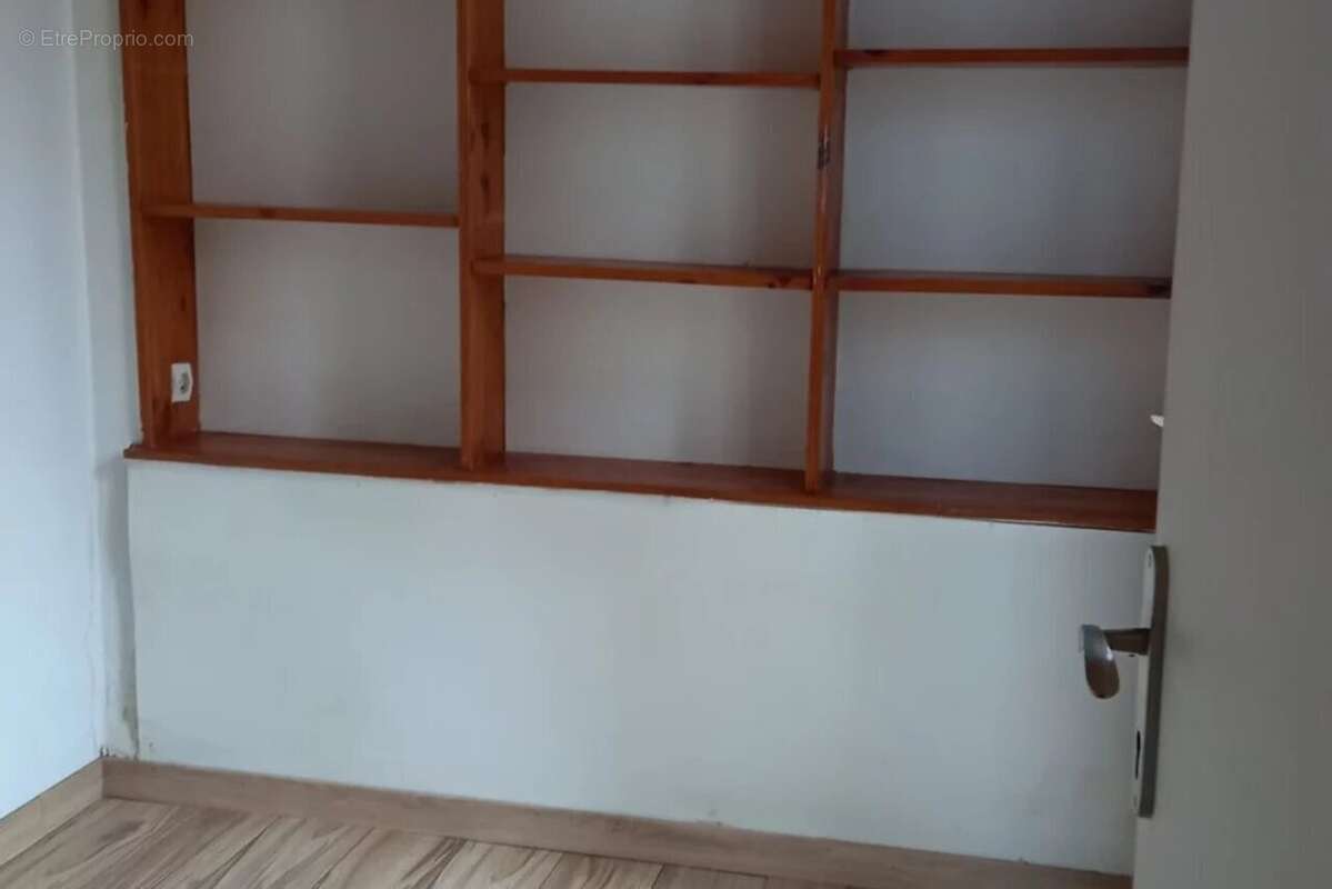 Appartement à SAINT-MAUR-DES-FOSSES