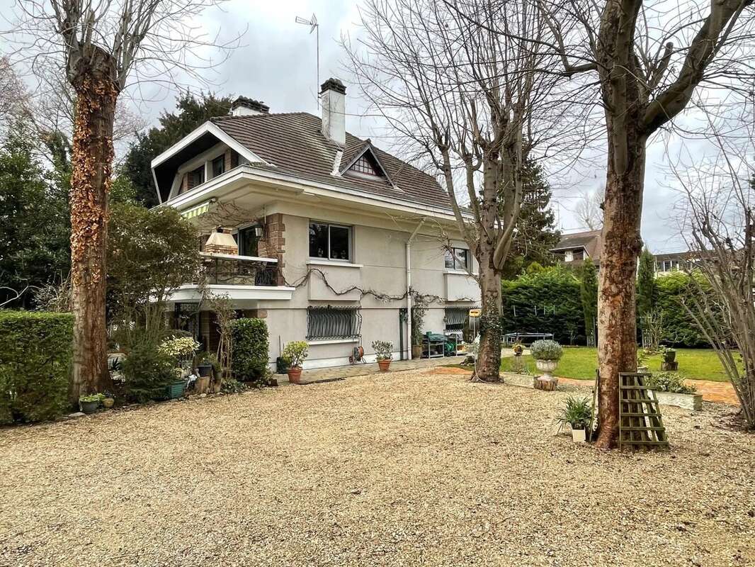 Maison à CHELLES