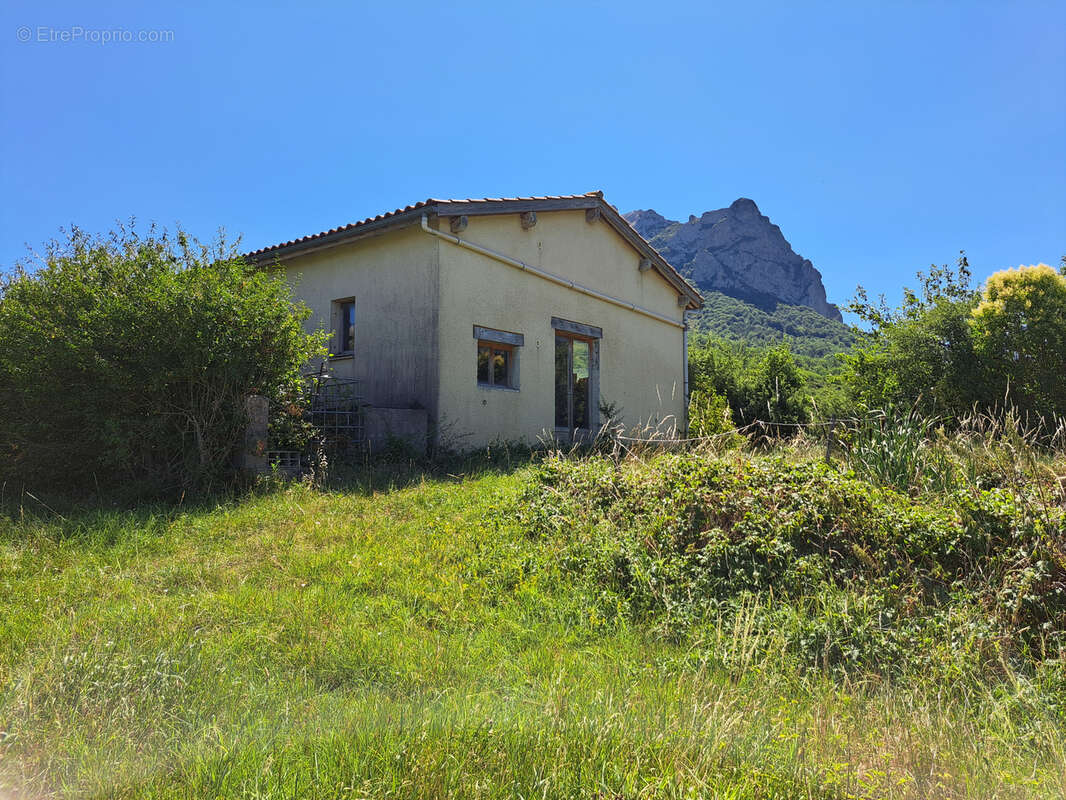 Ensemble immobilier avec vue sur le Pic de Bugarache - photo 13