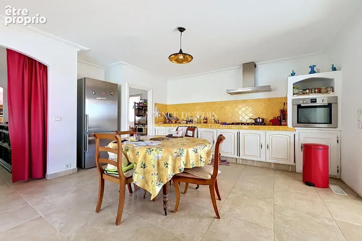 Magnifique villa de plain-pied avec piscine, vue panoramique - photo 8