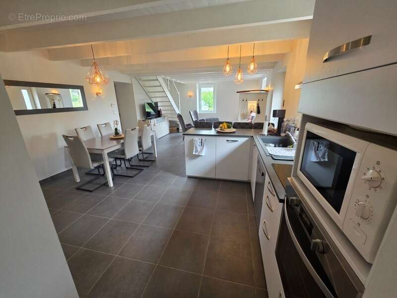 Maison à NEGREPELISSE