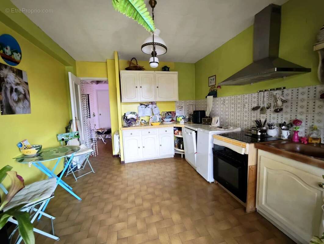 NARBONNE – Appartement T4 de 79 m² avec jardin, garage et celliers - photo 9