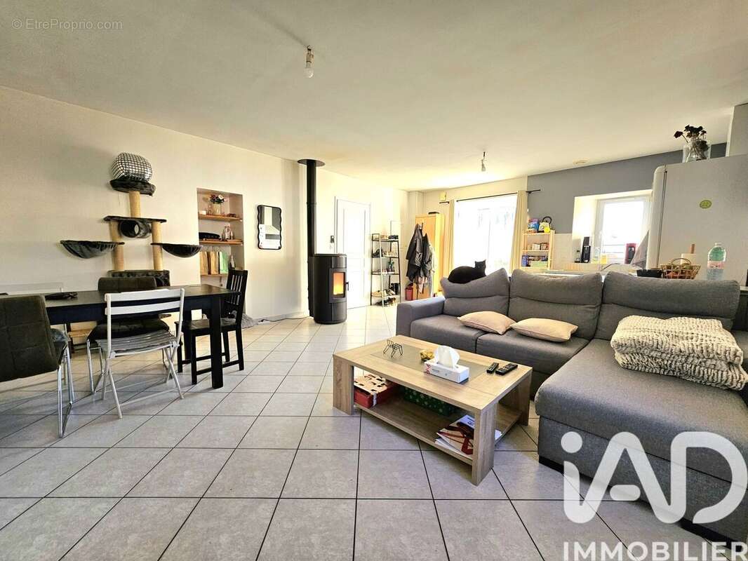 Photo 3 - Maison à LES BROUZILS