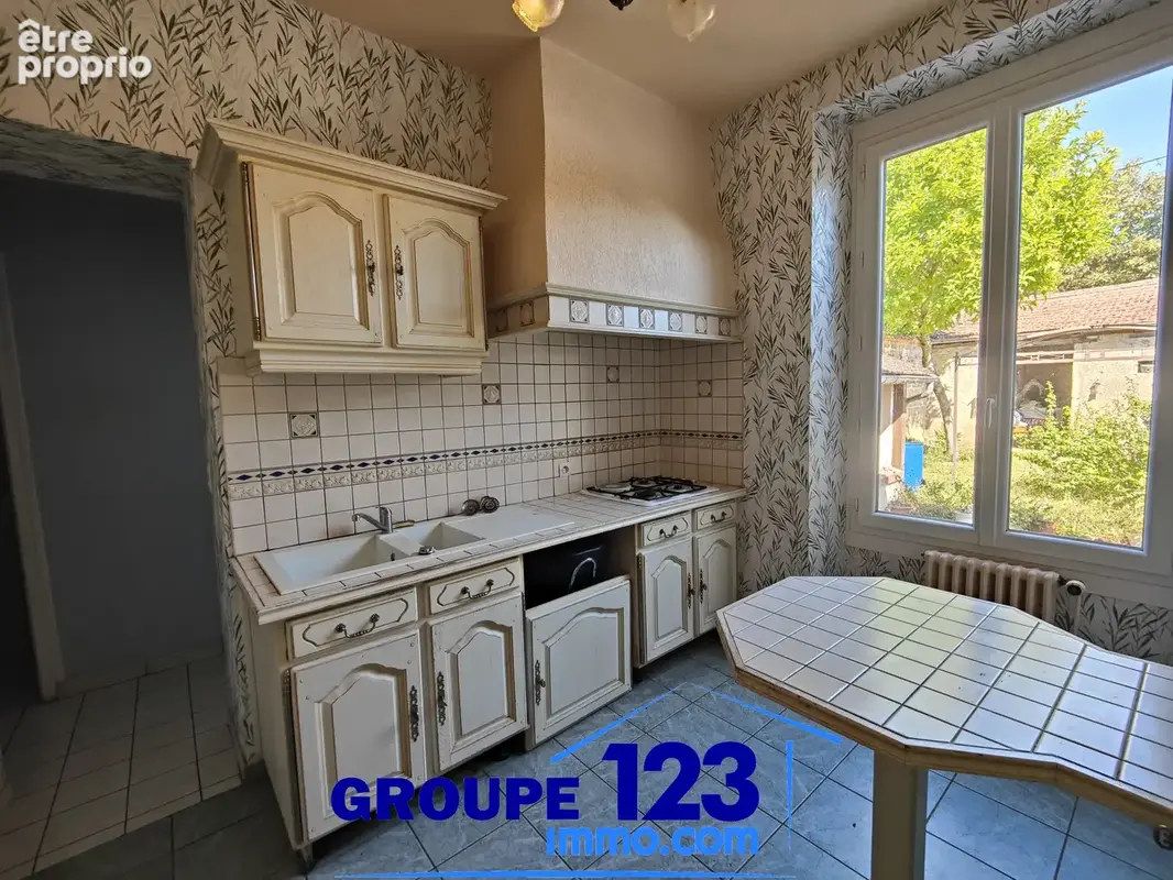 Maison avec extérieur, potentiel et sous-sol   Migennes - photo 5