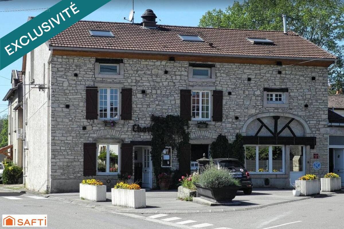 Photo 1 - Commerce à CHAMAGNE