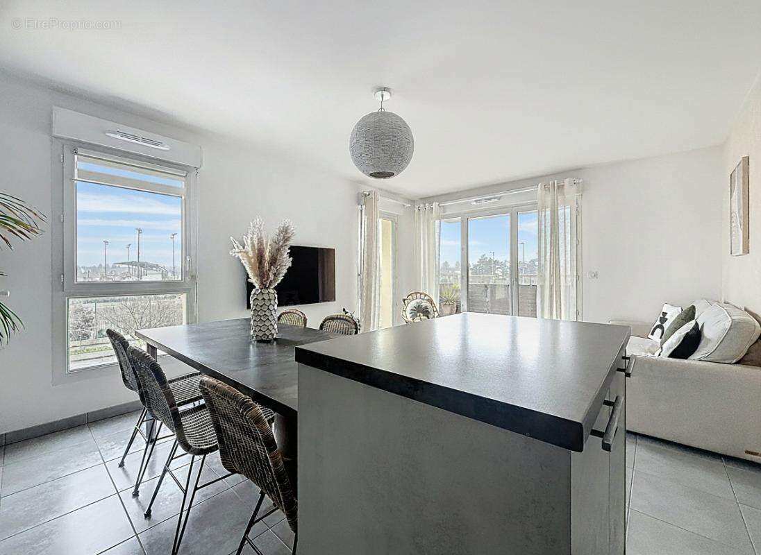 Appartement à VENISSIEUX