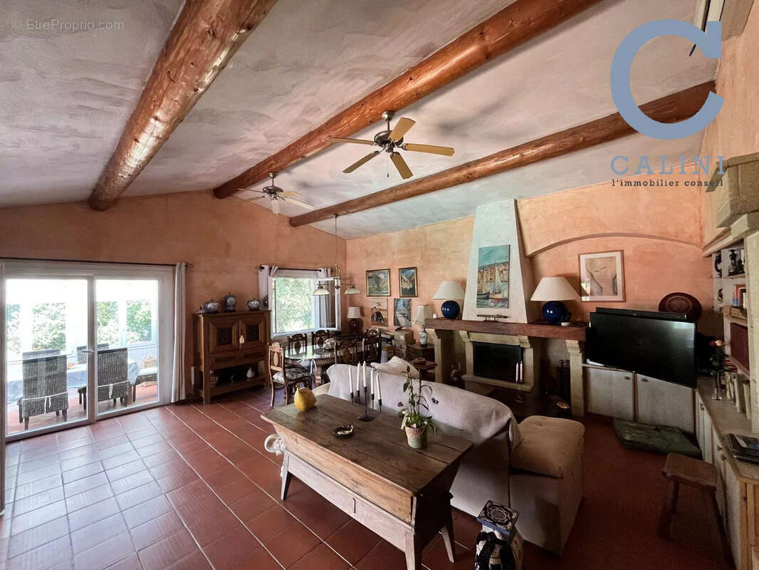 Maison à GARRIGUES-SAINTE-EULALIE