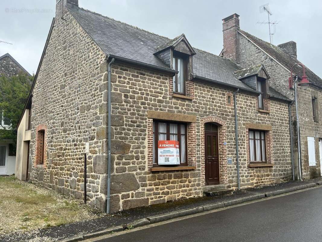 Maison à SAINT-FRAIMBAULT