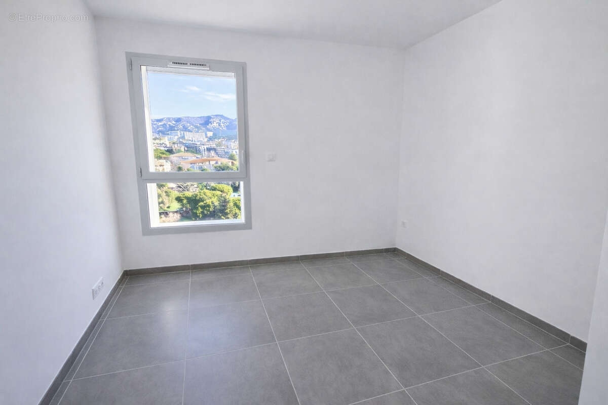 Appartement à MARSEILLE-8E