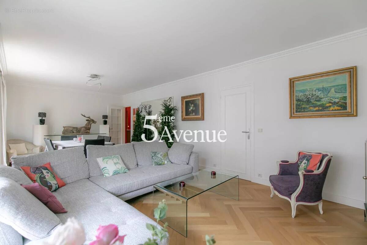 Appartement à SAINT-MAUR-DES-FOSSES