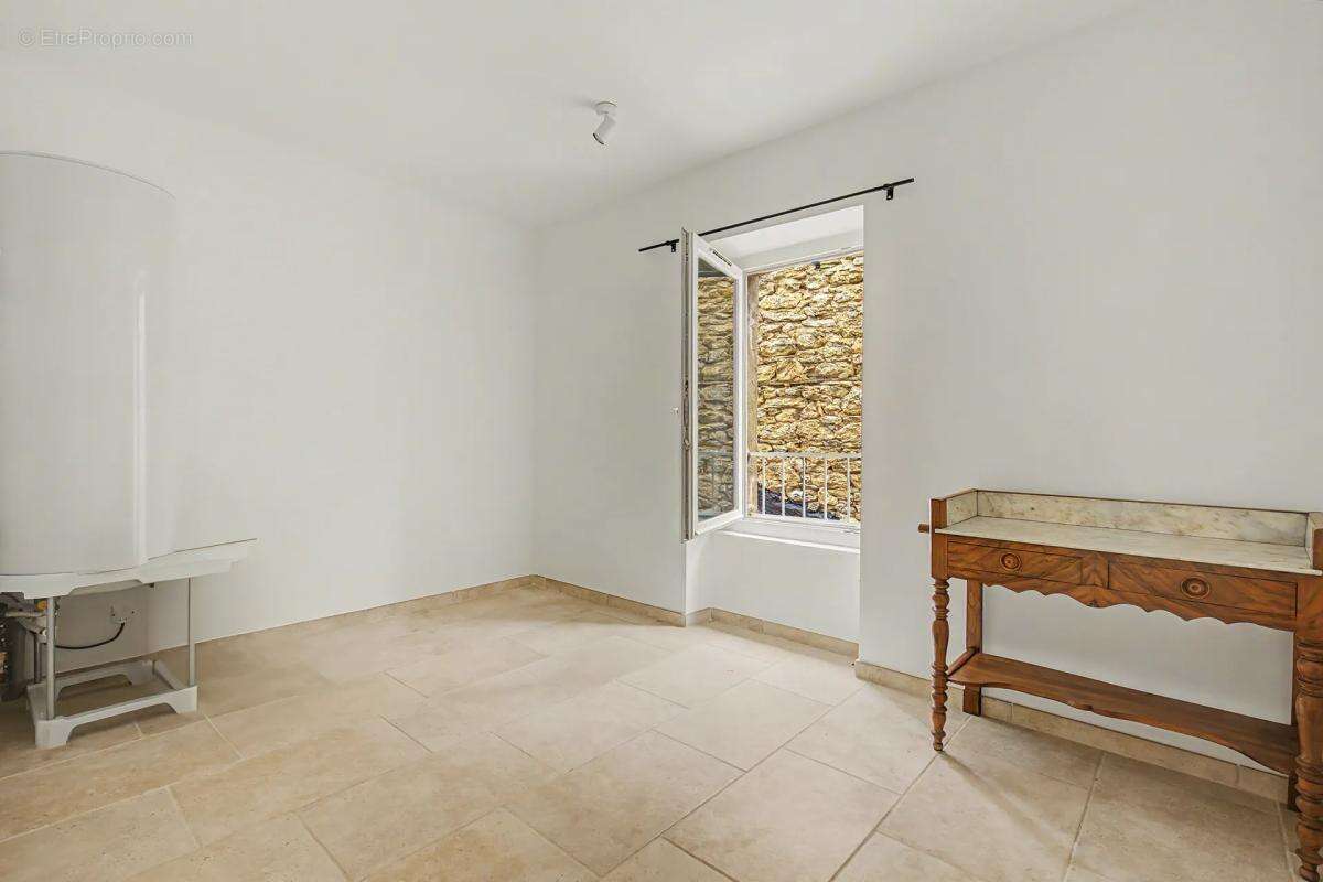 Appartement à EYGUIERES
