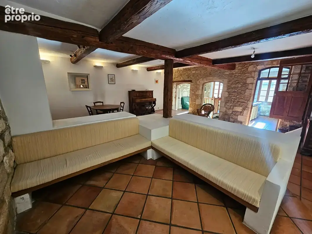 Maison Pujaut 5 pièce(s) 188 m2 - photo 4