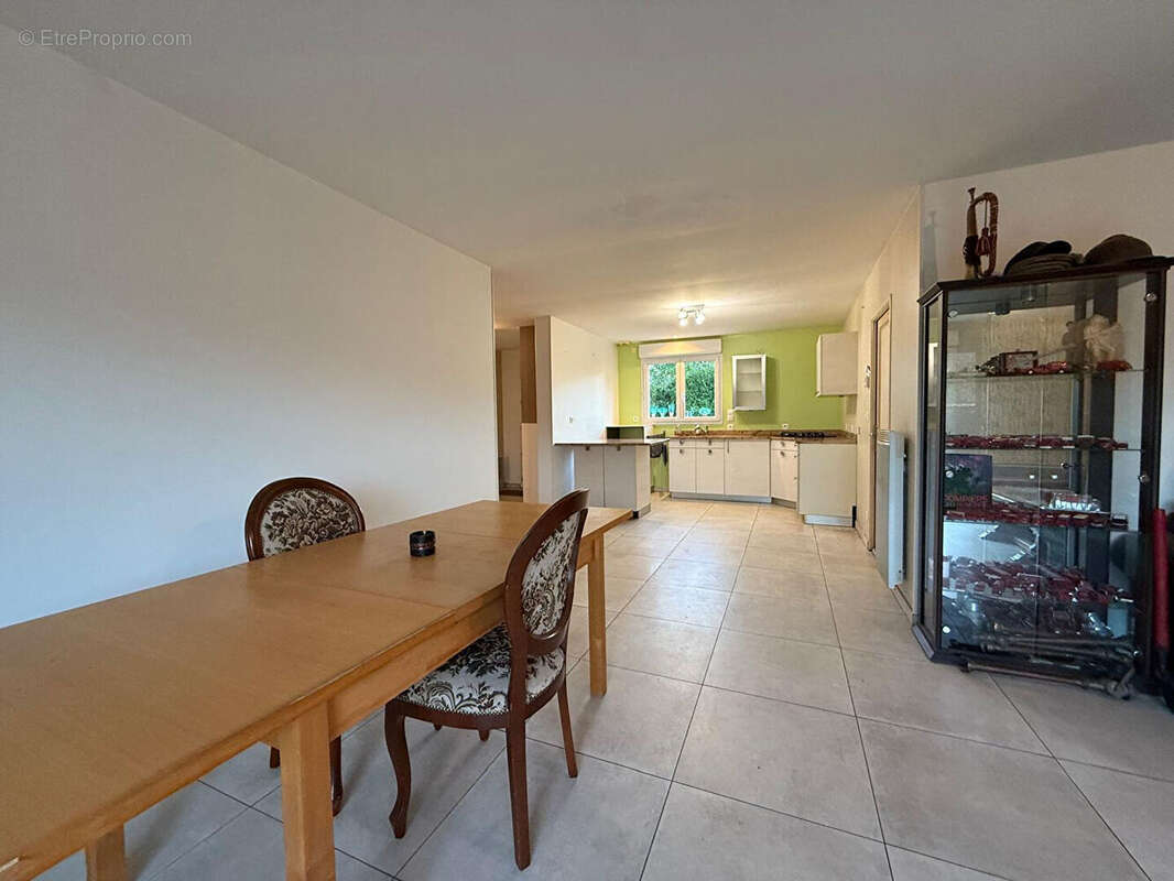 Maison à MERICOURT-L'ABBE