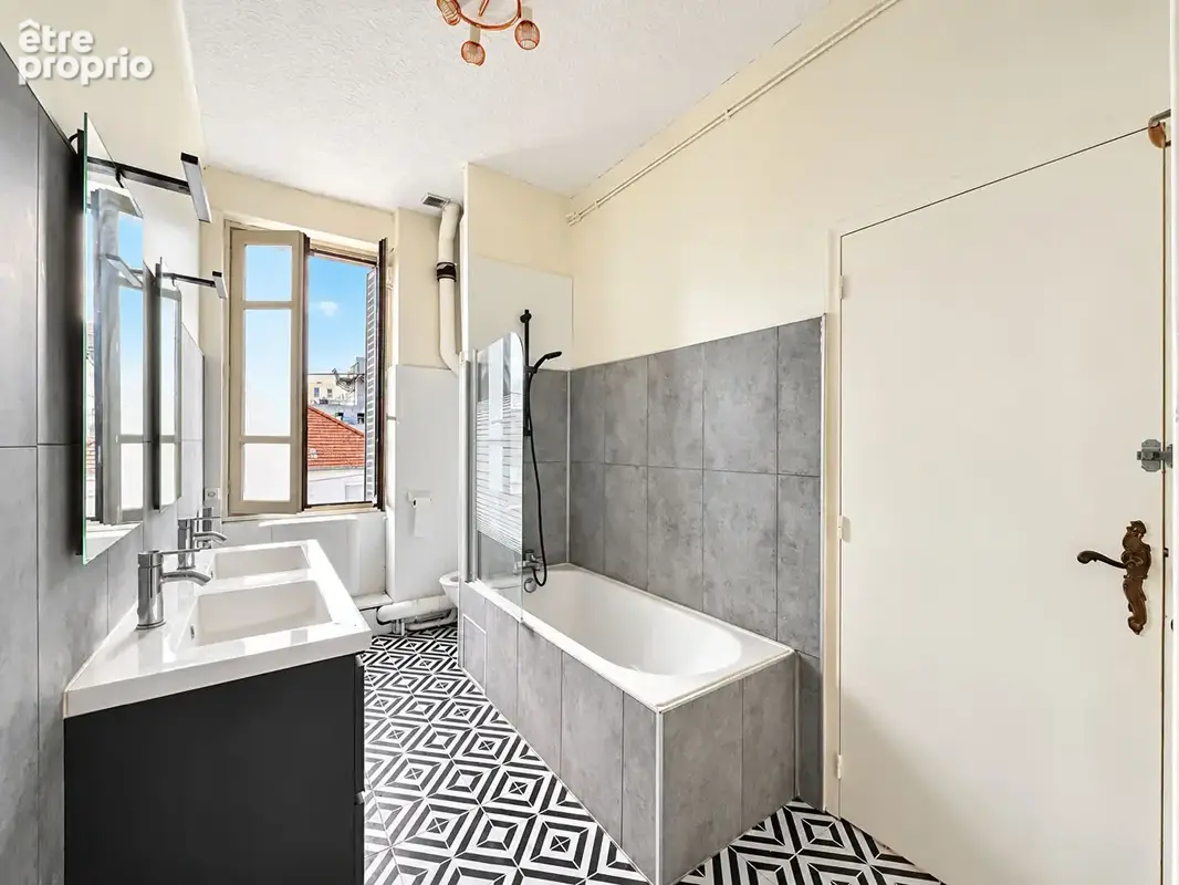 Appartement Dijon Bourroches 5 pièces - 115 m2 en duplex. - photo 8