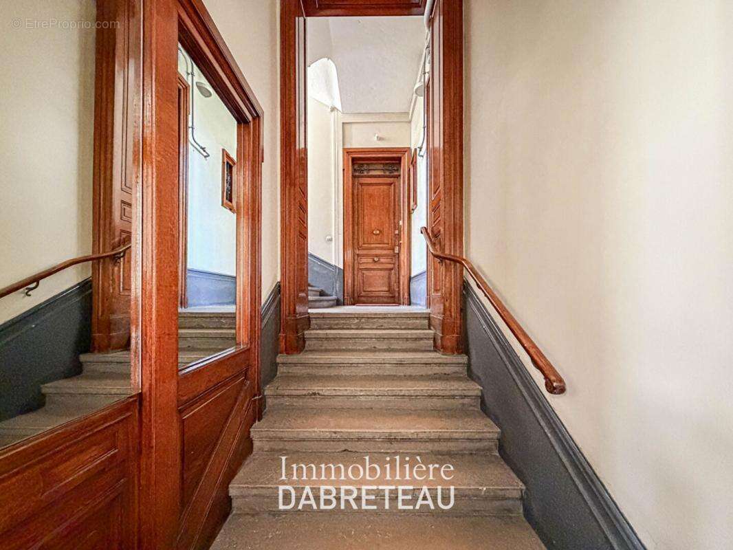 Appartement à LYON-6E