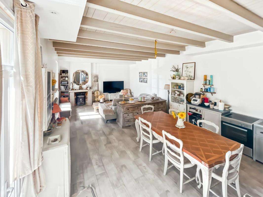 Maison à LAMONZIE-SAINT-MARTIN