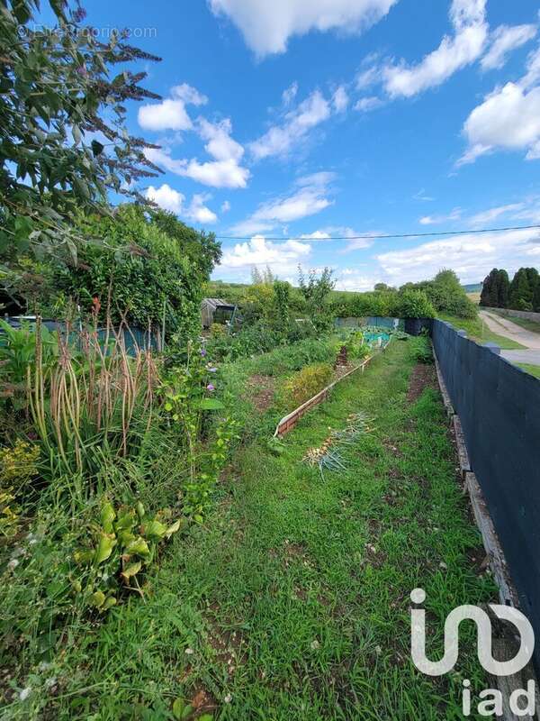 Photo 8 - Maison à LE BREUIL