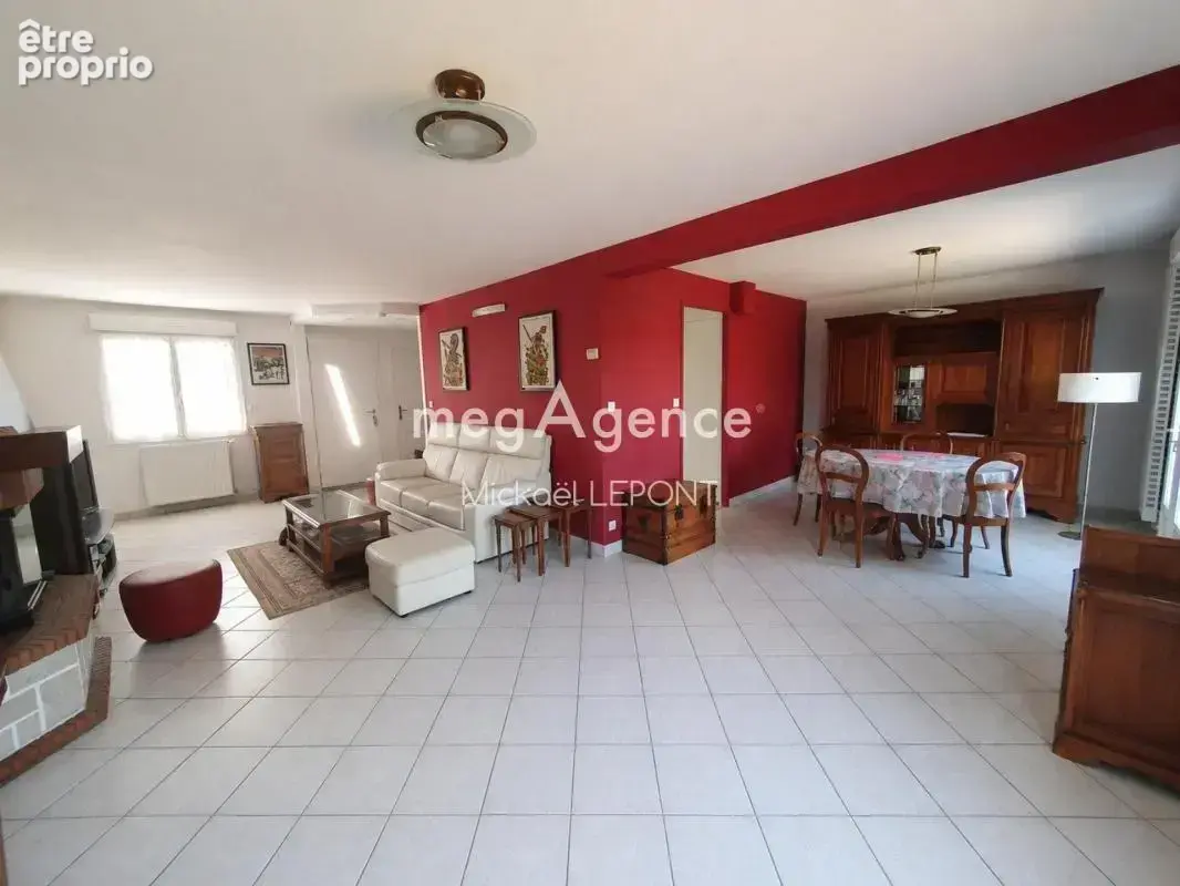 Maison de 104 m² 5 pieces - photo 3