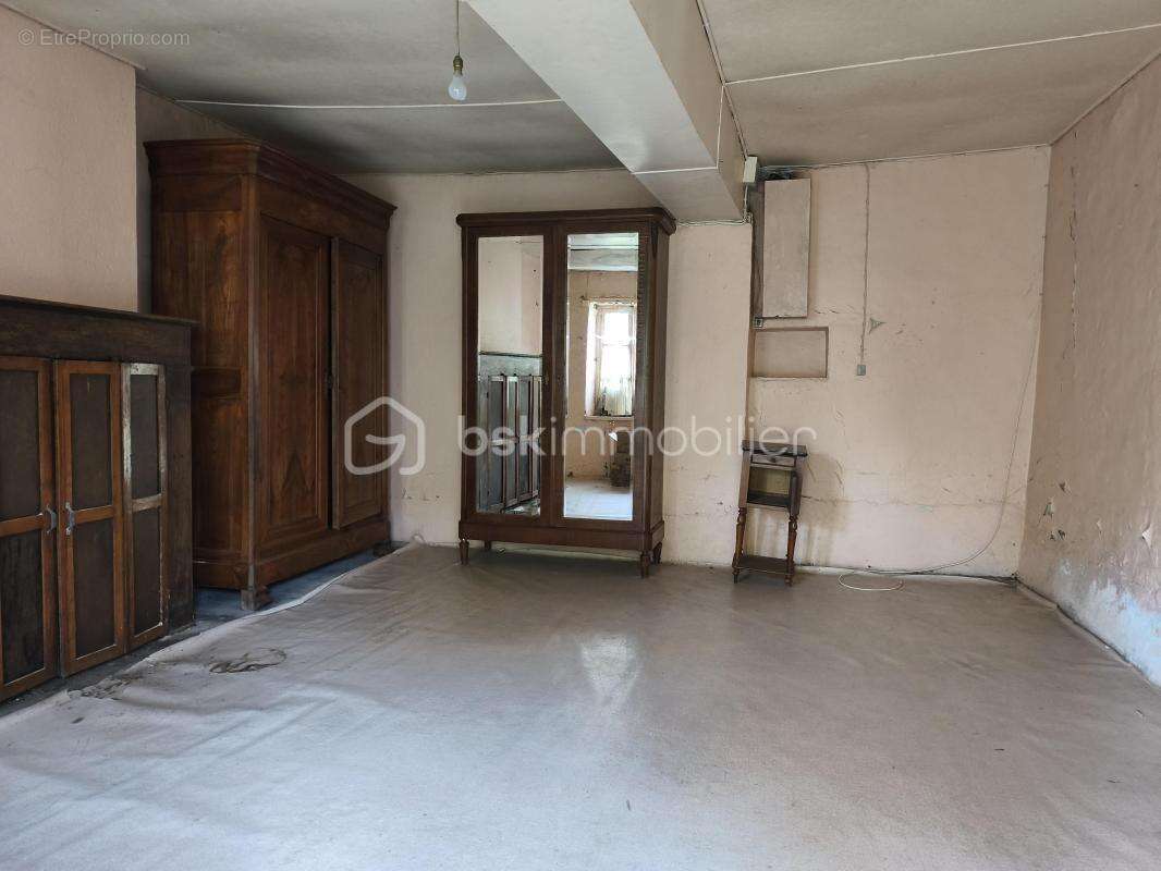 Maison à SAINT-CYR-EN-PAIL