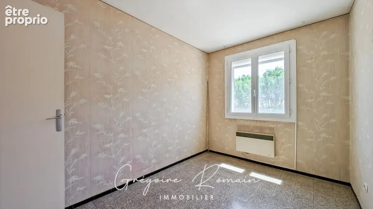 Appartement Port Saint Louis Du Rhone 4 pièce(s) 61 m2 - photo 8